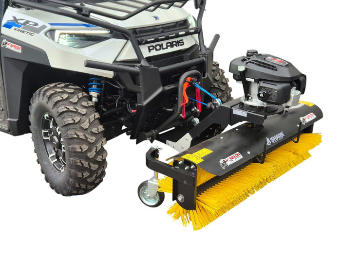 Alpin-Kehrmaschine Polaris Schnellanbau UTV